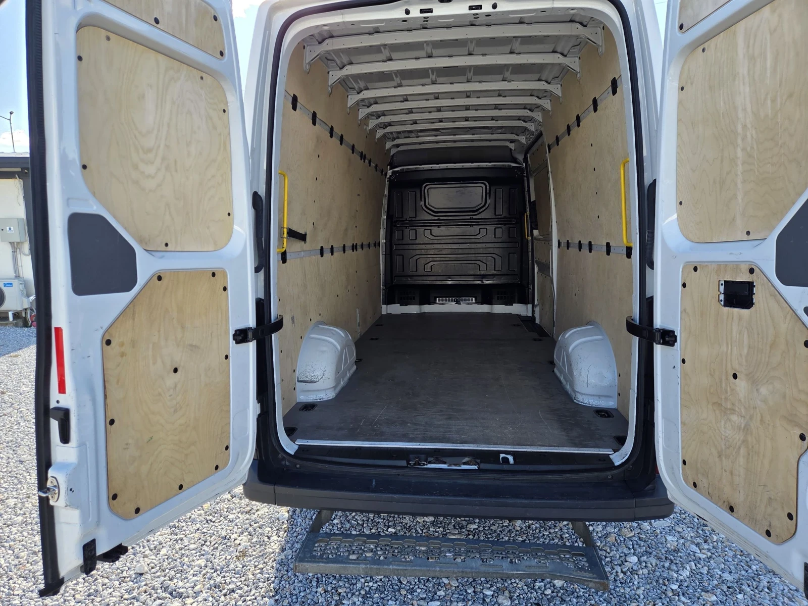 VW Crafter TDI, Автоматик, Навигация, Макси, Климатик, снимка 14 - Бусове и автобуси - 54691827