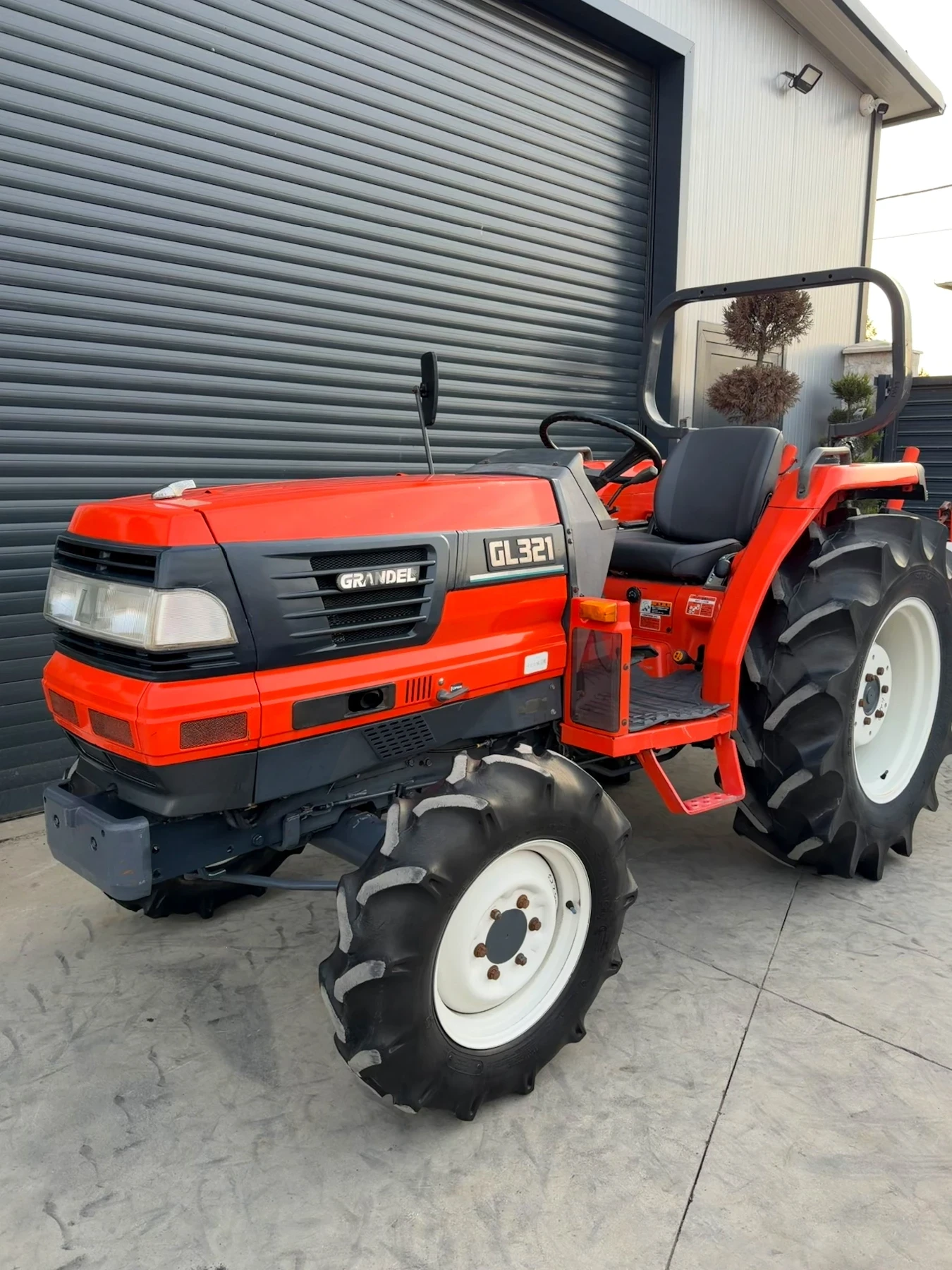 Трактор Kubota GL321 32кс. КАТО НОВ, снимка 8 - Селскостопанска техника - 53885389
