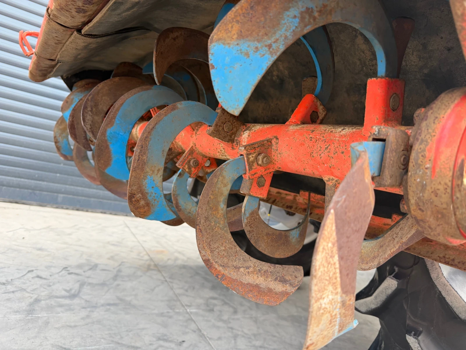 Трактор Kubota GL321 32кс. КАТО НОВ, снимка 14 - Селскостопанска техника - 53885389