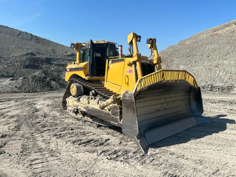 Булдозер Cat D8T, снимка 1 - Индустриална техника - 47534679