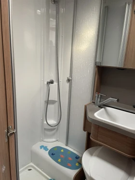 Кемпер Knaus Weinsberg CaraHome 700 DG , снимка 17