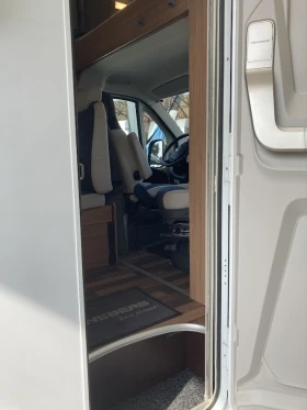 Кемпер Knaus Weinsberg CaraHome 700 DG , снимка 9
