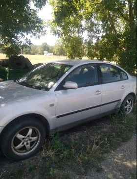 VW Passat - 1100 € / 2151.41 лв. - 47923665 2