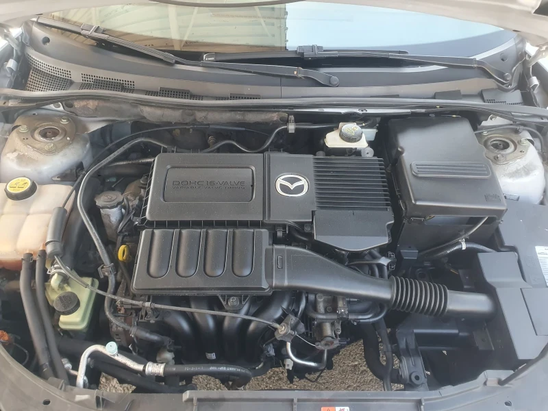 Mazda 3 1, 6 benzin 104hp, снимка 3 - Автомобили и джипове - 46957622