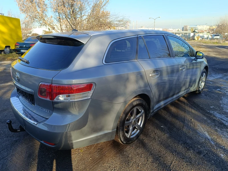 Toyota Avensis 1.8 147к.с. NAVI, снимка 5 - Автомобили и джипове - 48117052