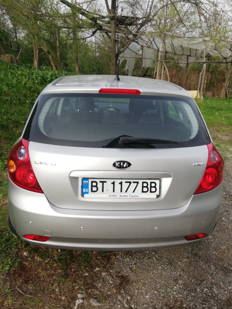 Kia Ceed 1.6 CRDI, снимка 2 - Автомобили и джипове - 48311911