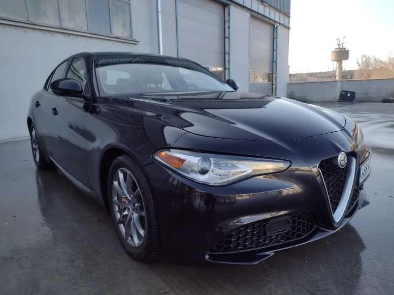 Alfa Romeo Giulia 2.0Ti RWD, снимка 2 - Автомобили и джипове - 48870113