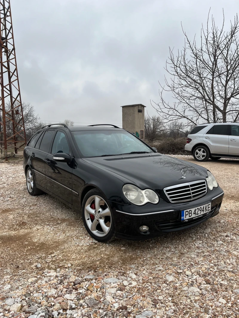 Mercedes-Benz C 220 Facelift УНИКАТ!!!, снимка 1 - Автомобили и джипове - 48932194