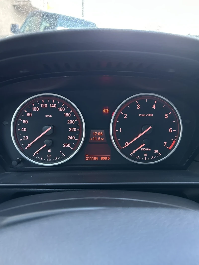 BMW 523, снимка 5 - Автомобили и джипове - 49801820