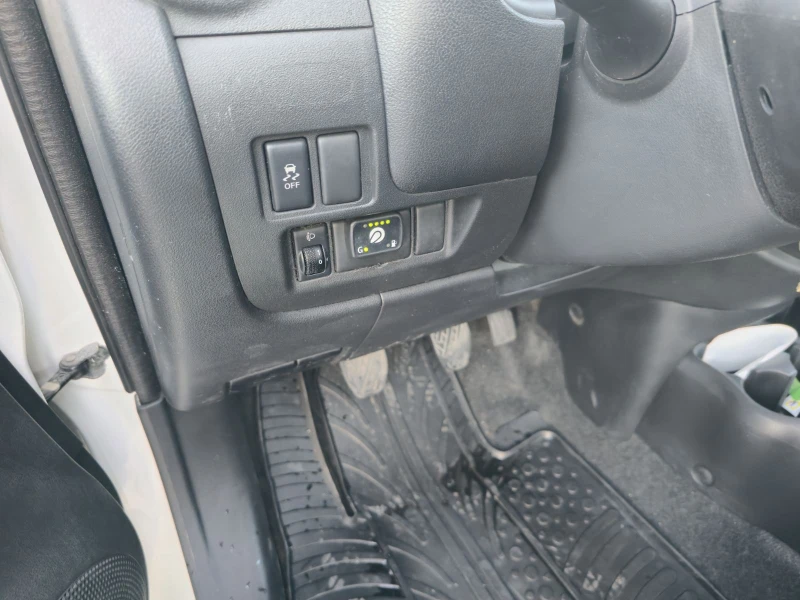 Nissan Micra 1.2 бензин/метан, снимка 12 - Автомобили и джипове - 51358738