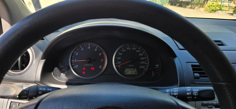 Mazda 2 1.4 i, снимка 9 - Автомобили и джипове - 52242219