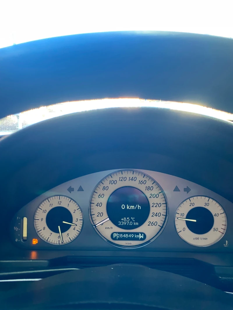 Mercedes-Benz E 270 Avantgarde, снимка 12 - Автомобили и джипове - 52790624