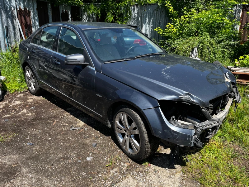 Mercedes-Benz C 220 Мотор M646 - 6850 лв. - 37060587 1