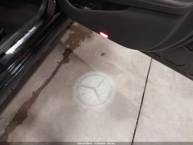 Mercedes-Benz E 350 4MATIC, снимка 11 - Автомобили и джипове - 53810808