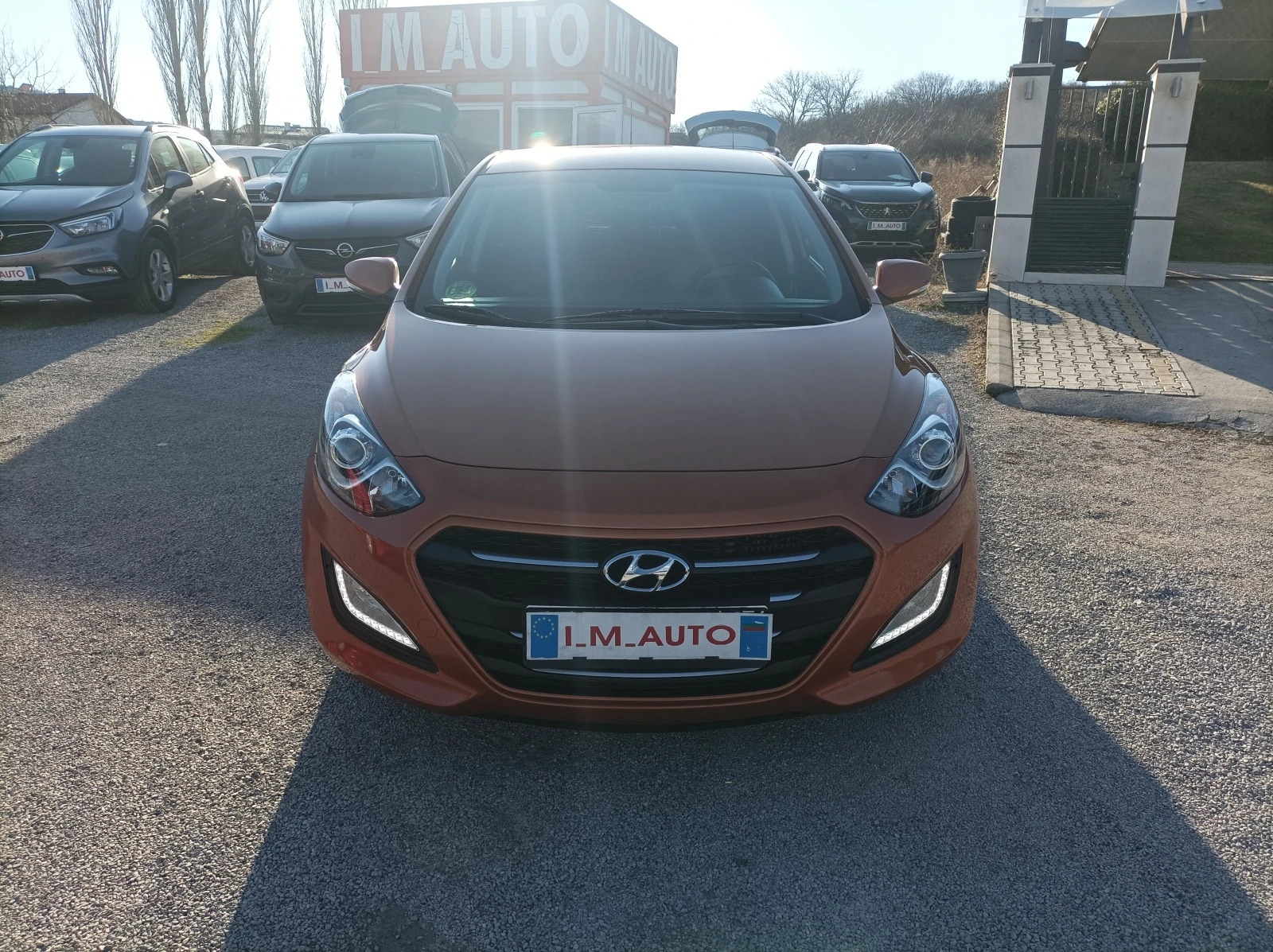 Hyundai I30 1.6CRDI-AVTOMATIC-NAVI-EURO6 - изображение 2