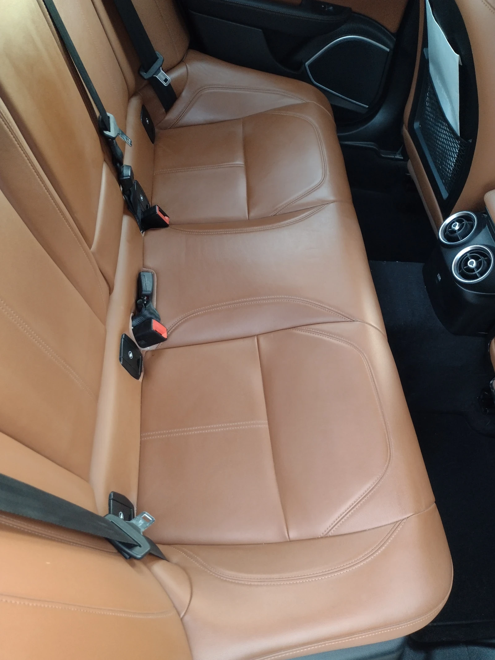 Alfa Romeo Giulia 2.0Ti RWD - изображение 7
