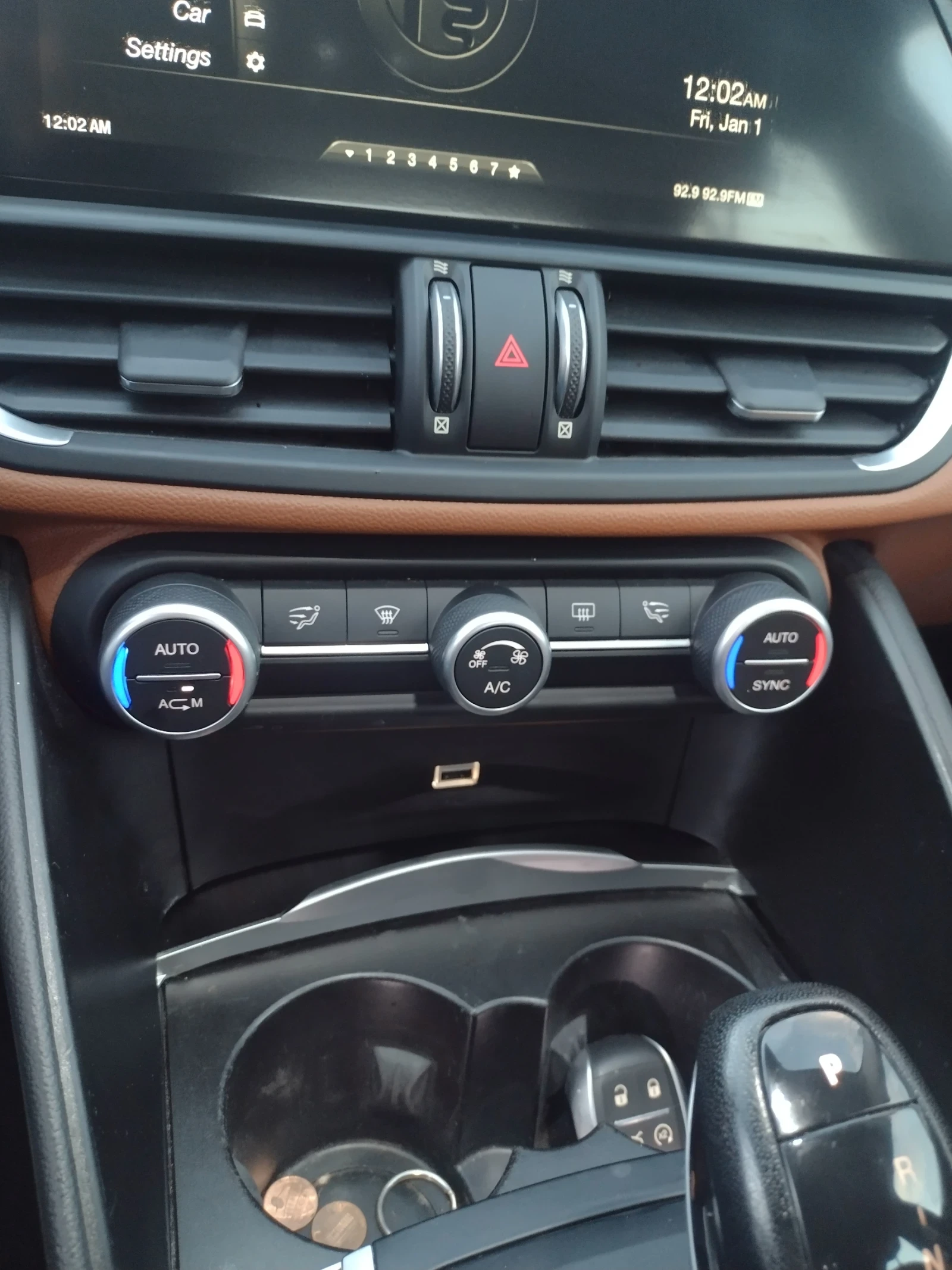 Alfa Romeo Giulia 2.0Ti RWD - изображение 10