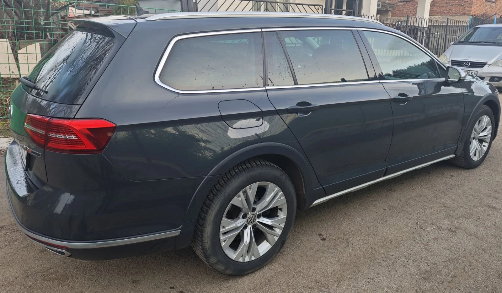 VW Alltrack 2.0Tdi 190hp 4x4  сервизна история - изображение 7