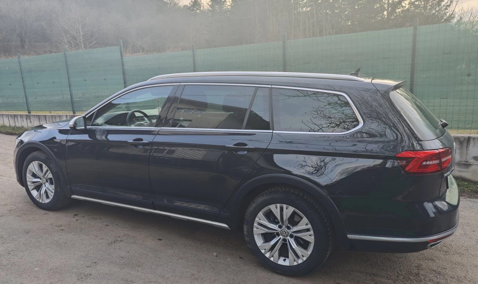 VW Alltrack 2.0Tdi 190hp 4x4  сервизна история - изображение 4