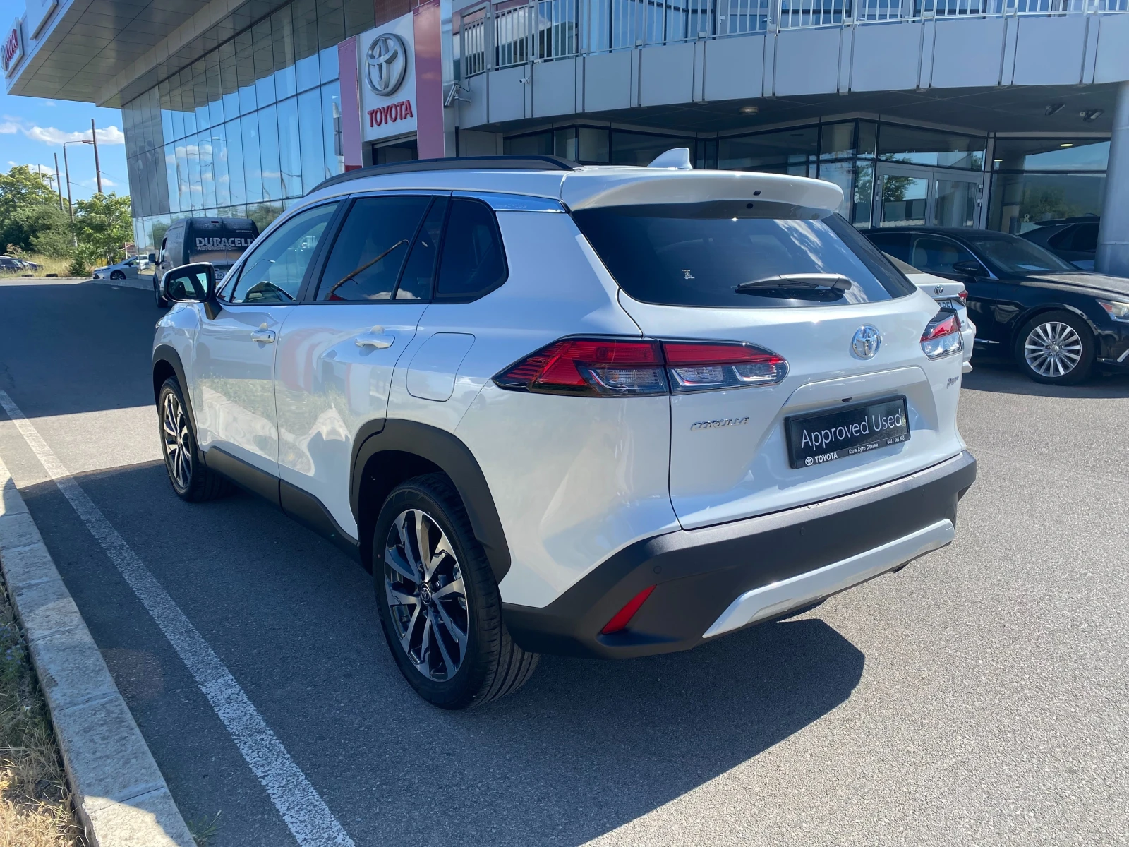 Toyota Corolla Cross 2.0 HEV Executive Plus - изображение 6