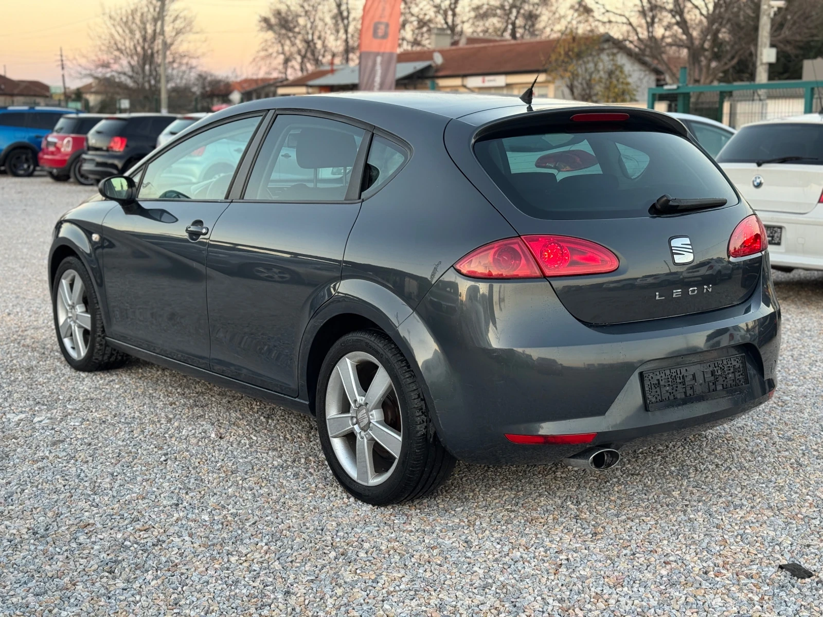 Seat Leon 1.6 102hp F1-style БЕНЗИН/ГАЗ - изображение 3
