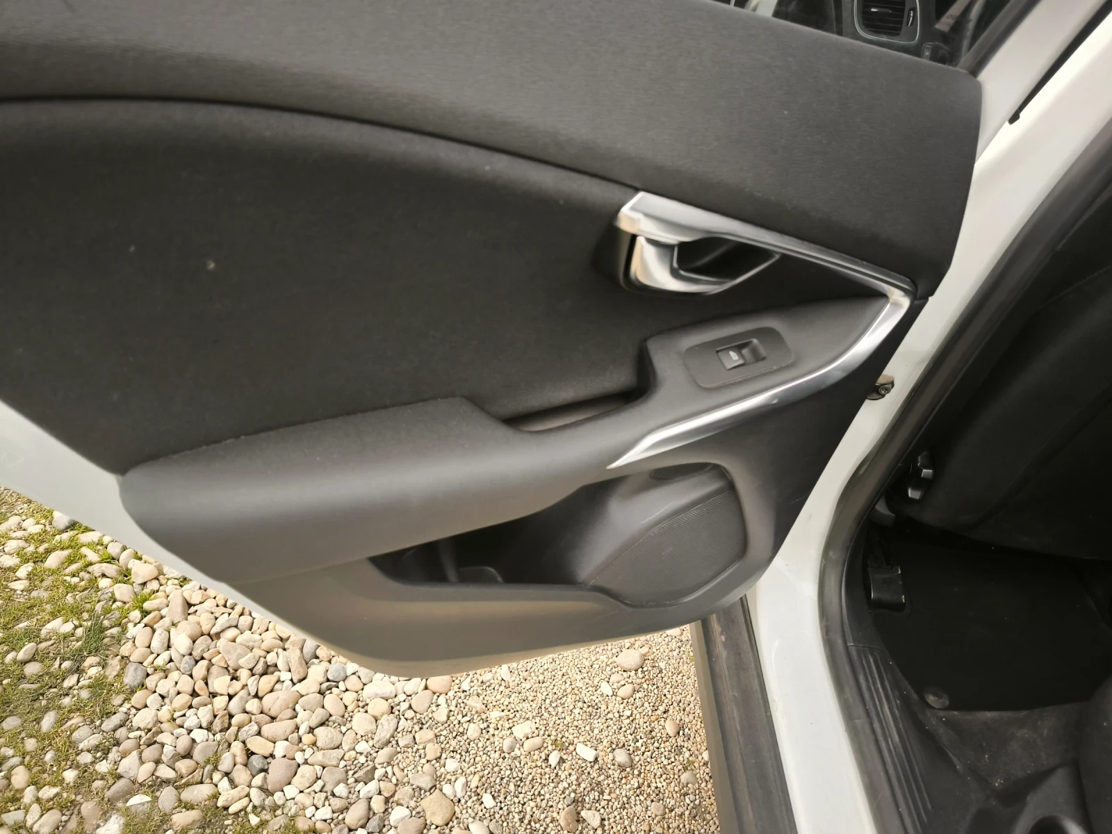 Volvo V40 Cross Country, снимка 15 - Автомобили и джипове - 53866486