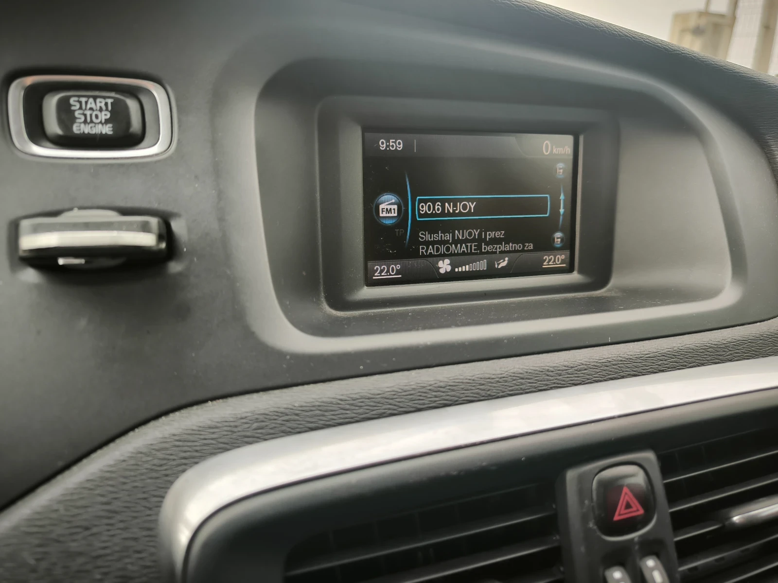 Volvo V40 Cross Country, снимка 7 - Автомобили и джипове - 53866486