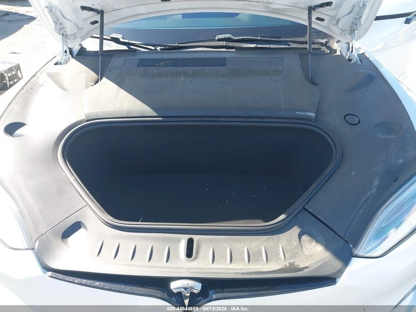 Tesla Model S Dual Motor All-Wheel Drive | Mobile.bg � ����������� 10