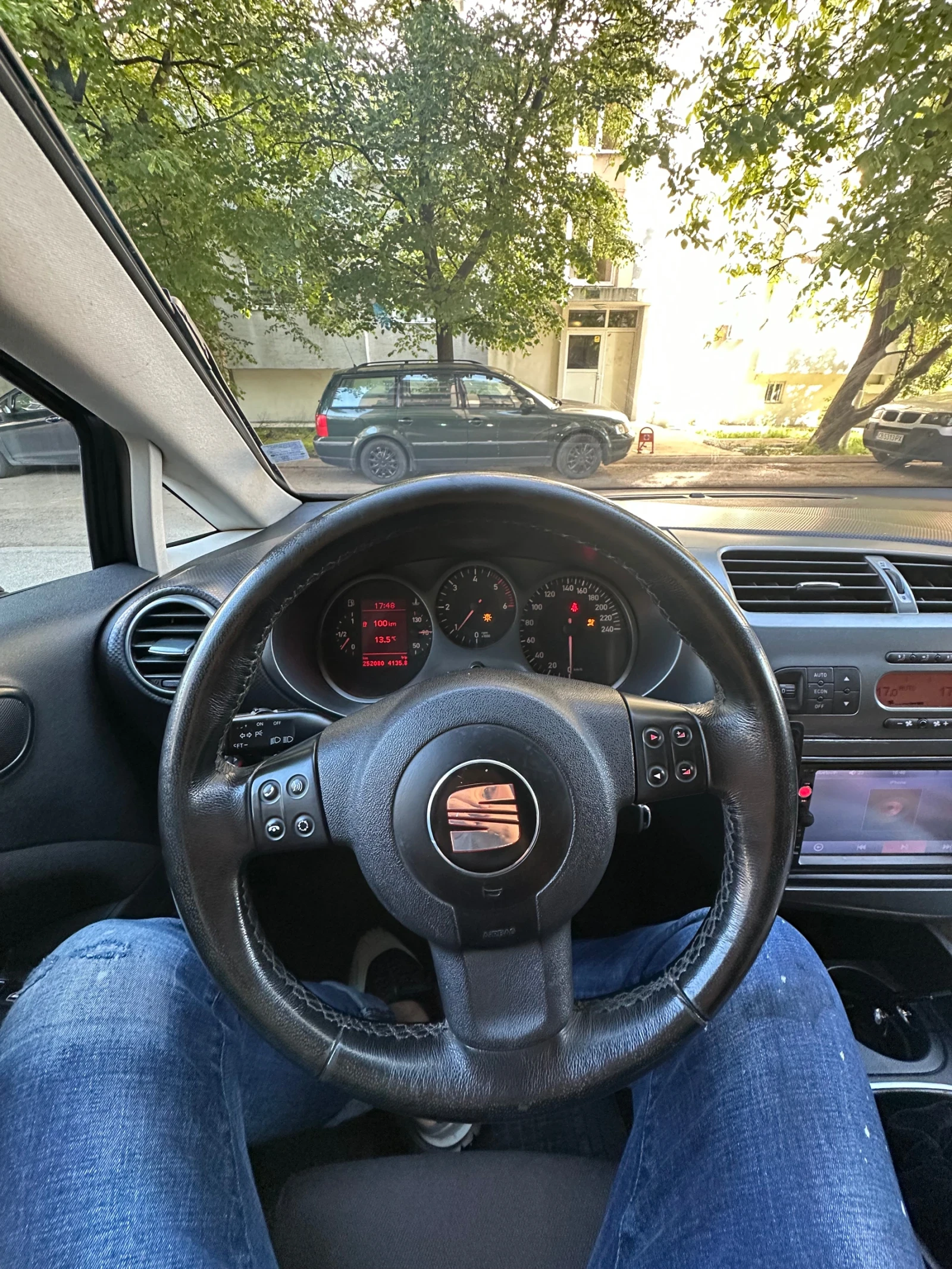 Seat Leon, снимка 10 - Автомобили и джипове - 54599082