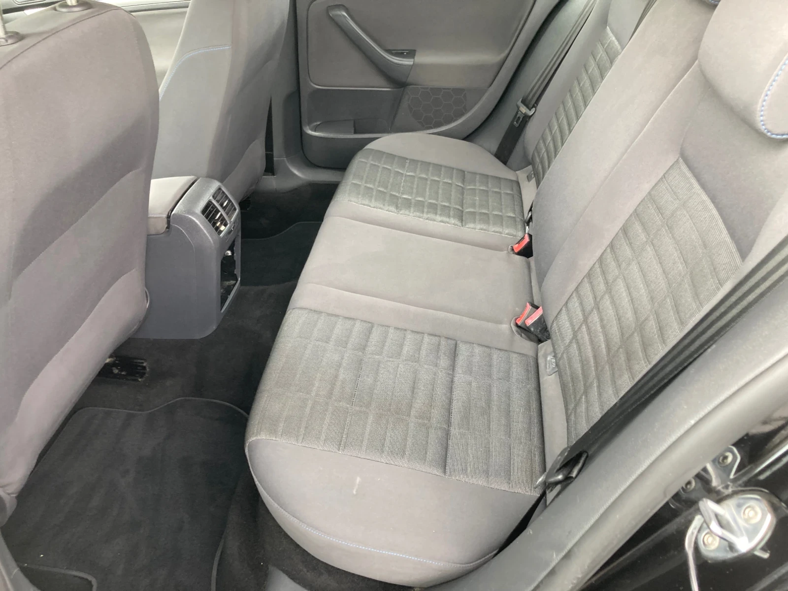 VW Golf, снимка 12 - Автомобили и джипове - 55261549