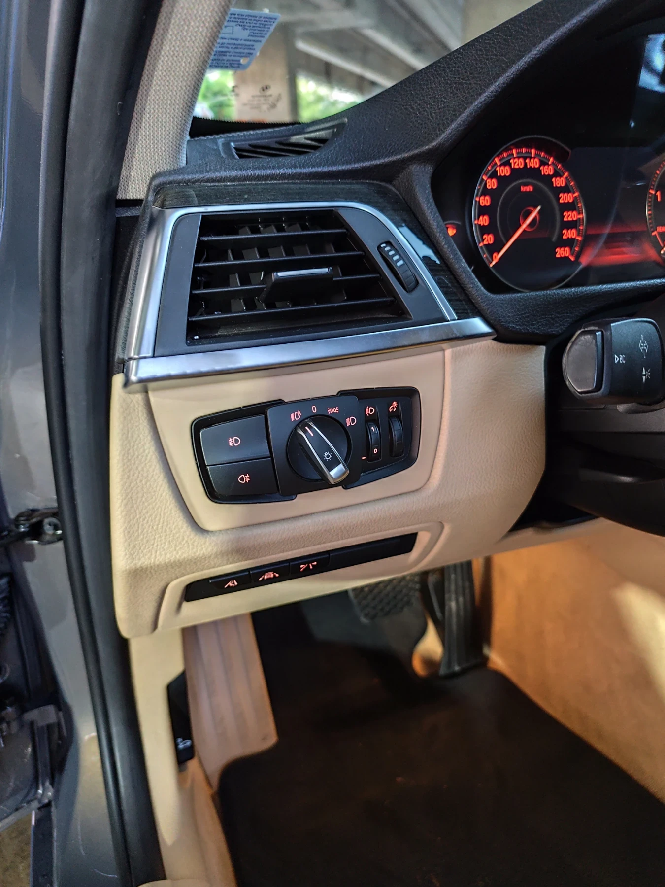 BMW 318, снимка 12 - Автомобили и джипове - 55590649