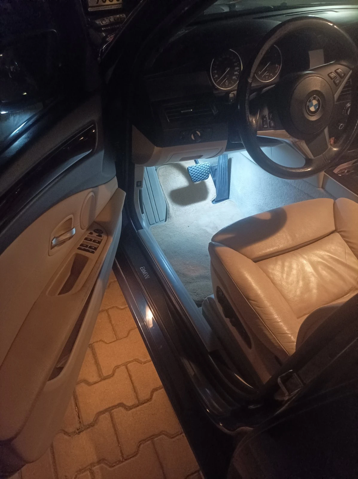 BMW 520, снимка 10 - Автомобили и джипове - 55980688