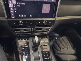 Porsche Macan * AWD * CARFAX * ОПЦИЯ ЗА ФИНАНСИРАНЕ, снимка 9