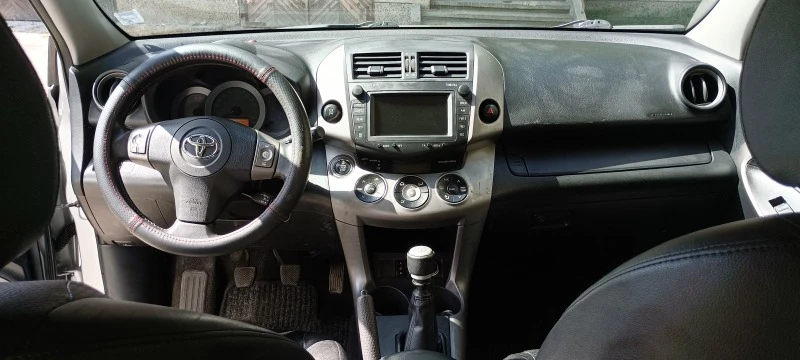 Toyota Rav4, снимка 9 - Автомобили и джипове - 46755924