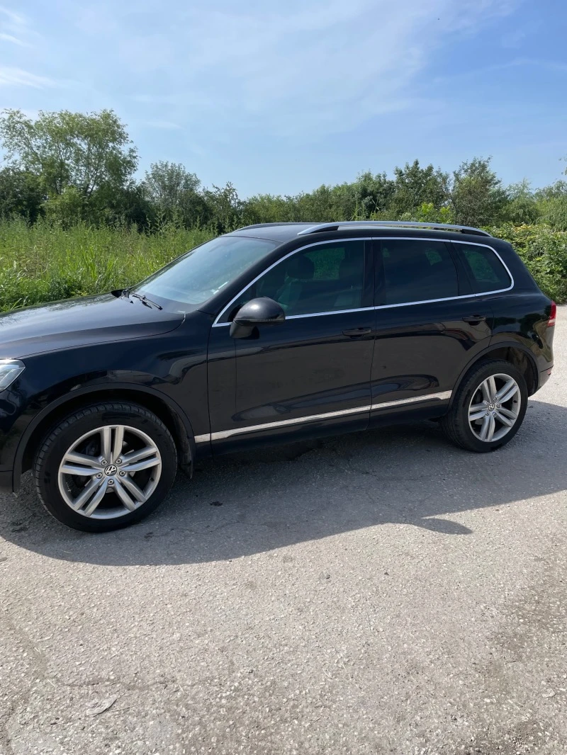 VW Touareg, снимка 2 - Автомобили и джипове - 46565668