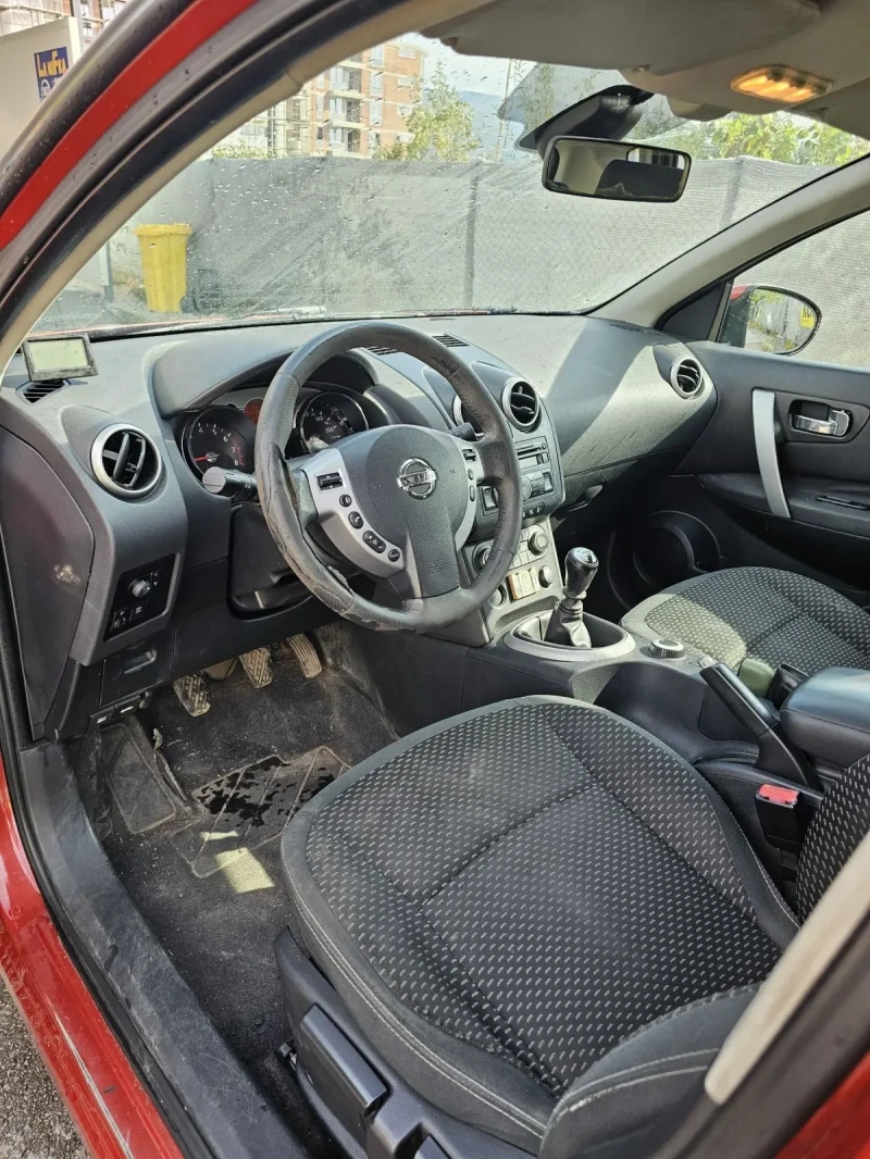 Nissan Qashqai 2.0 4x4, снимка 9 - Автомобили и джипове - 46978606