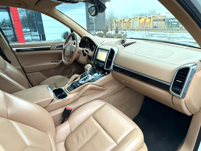 Porsche Cayenne Сменена верига / 133к км / CarPlay / 21&#34;, снимка 16 - Автомобили и джипове - 48684154