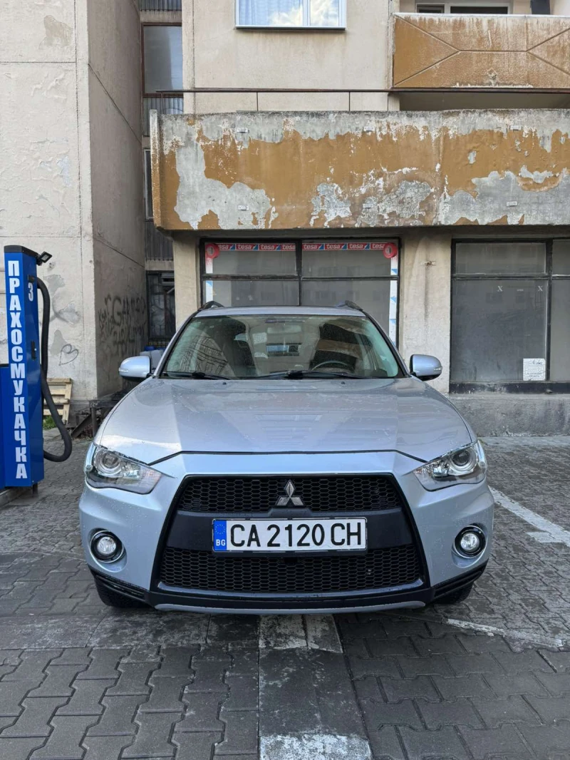 Mitsubishi Outlander, снимка 3 - Автомобили и джипове - 52597996
