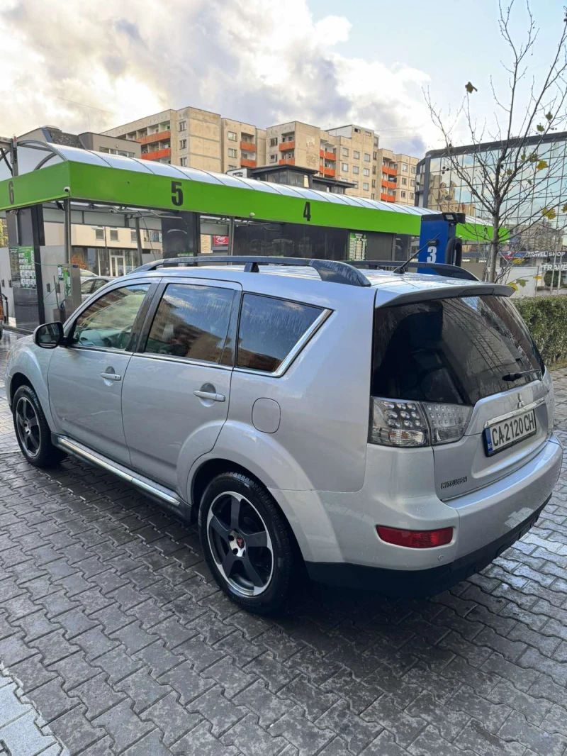 Mitsubishi Outlander, снимка 2 - Автомобили и джипове - 52597996