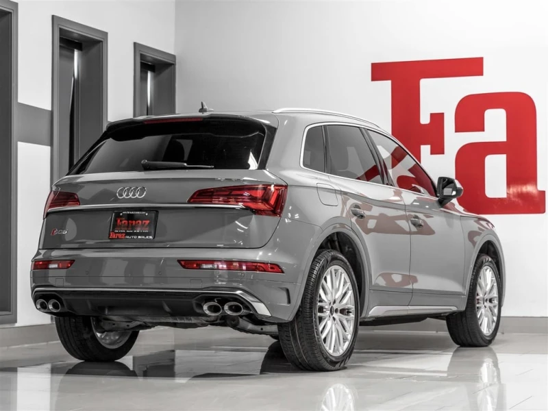 Audi SQ5 * PROGRESSIV| CARBON INTERIOR| BLINDSPOT| ACCIDENT, снимка 3 - Автомобили и джипове - 52905628