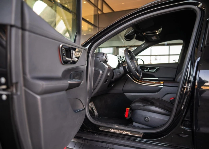 Mercedes-Benz GLC 200 4Matic AMG Line, снимка 7 - Автомобили и джипове - 53179025