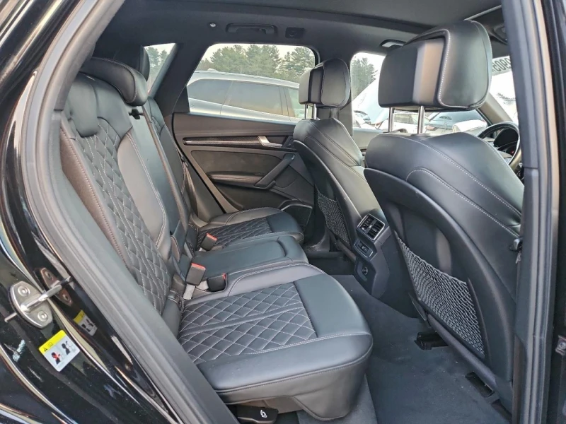 Audi SQ5 PREMIUM* PLUS* BANG* OLUFSEN* ПОДГРЕВ* КАМЕРА* КЕЙ, снимка 11 - Автомобили и джипове - 53246585