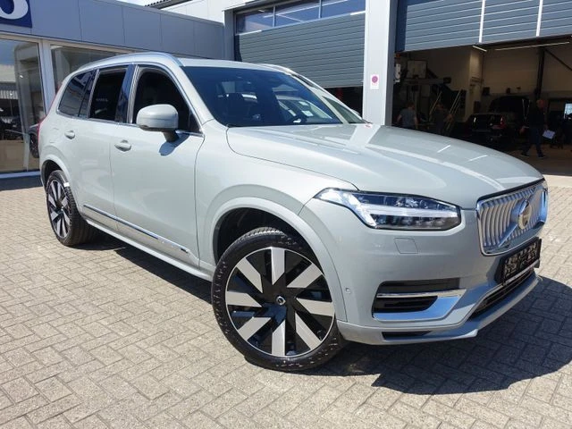 Volvo Xc90 Recharge Plus T8 AWD - изображение 5