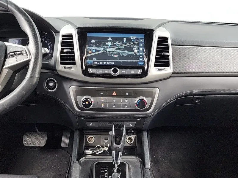 SsangYong Rexton Diesel 2.2 2Wd Adventure, снимка 14 - Автомобили и джипове - 56305246