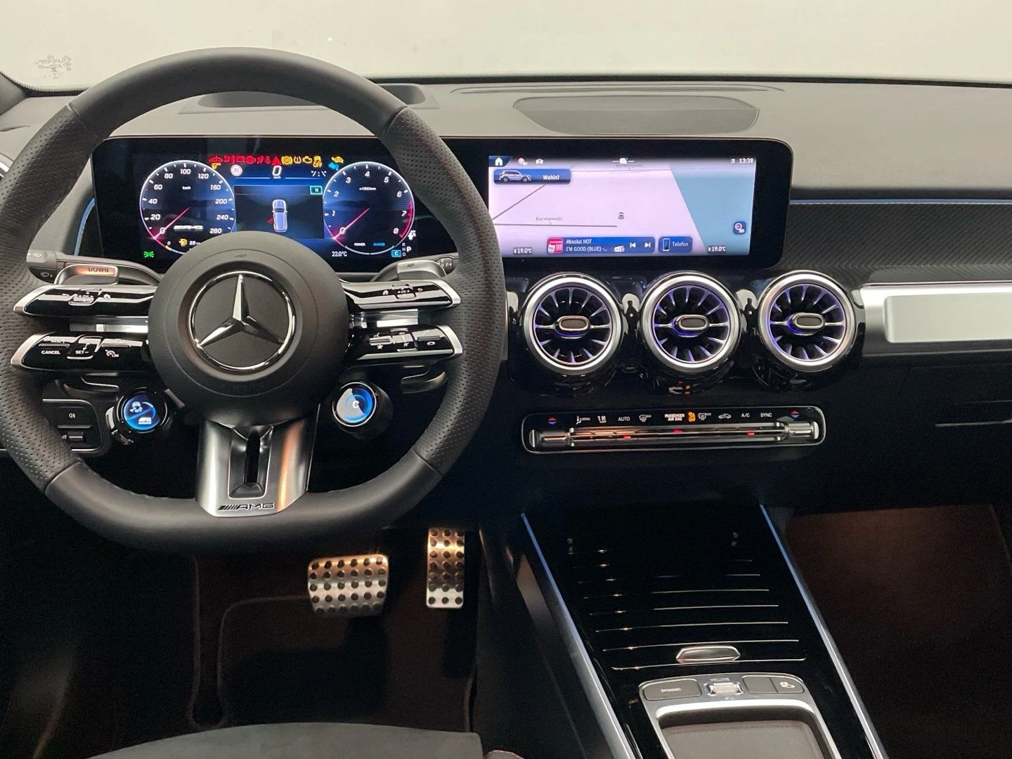Mercedes-Benz GLB 35 AMG 4Matic = Premium Plus= Гаранция - изображение 8