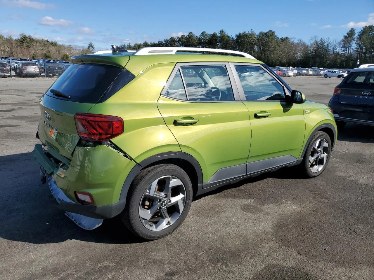 Hyundai Venue SEL - изображение 4