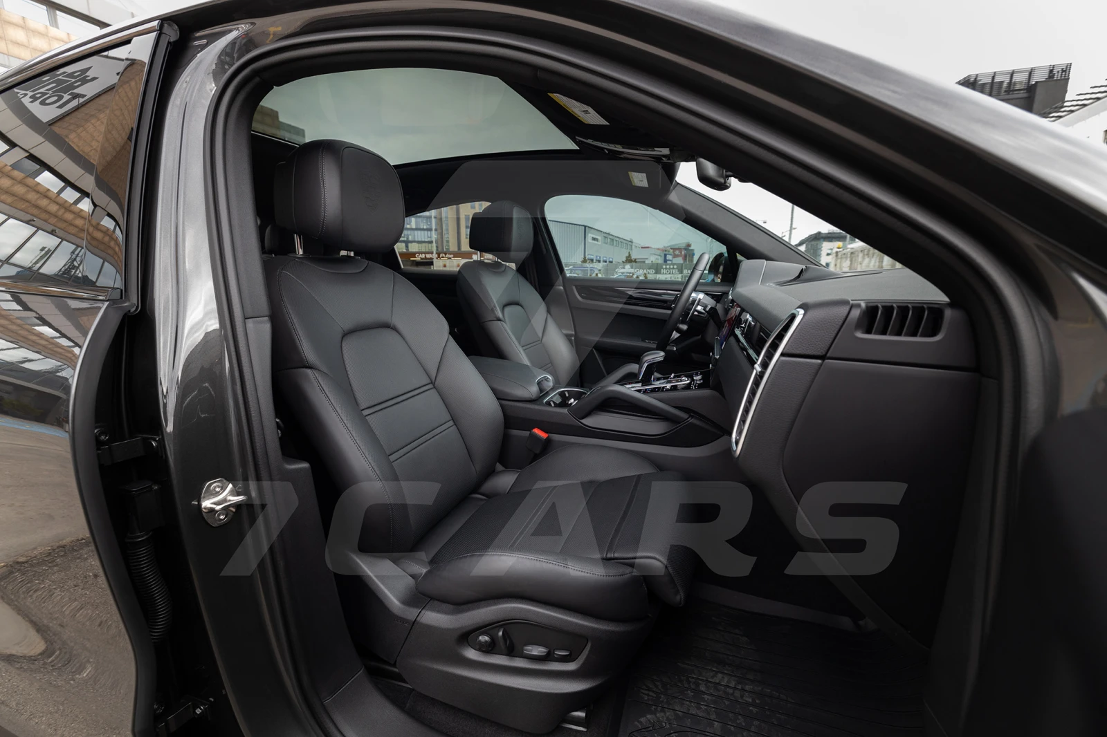 Porsche Cayenne COUPE 3.0 - изображение 10