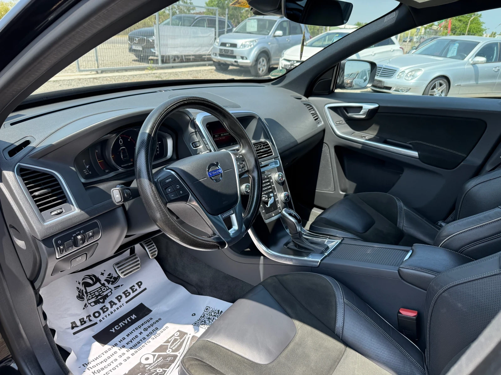 Volvo XC60 2.4D 4x4 R-DESING 190ks 121000km - изображение 10