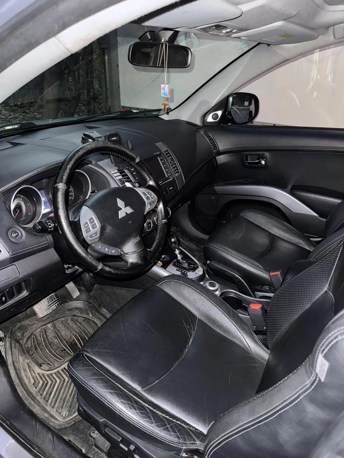 Mitsubishi Outlander  - изображение 8