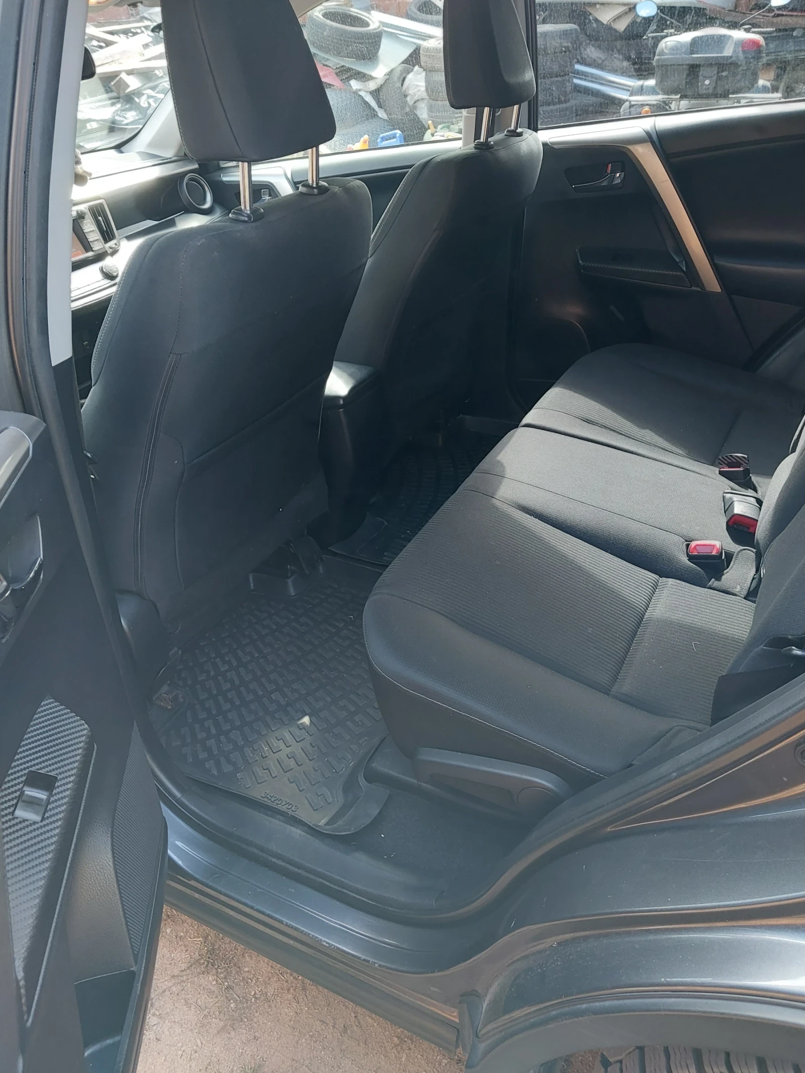 Toyota Rav4, снимка 8 - Автомобили и джипове - 55697612